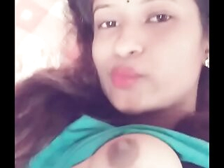 Desi girl demonstrating boobs selfie